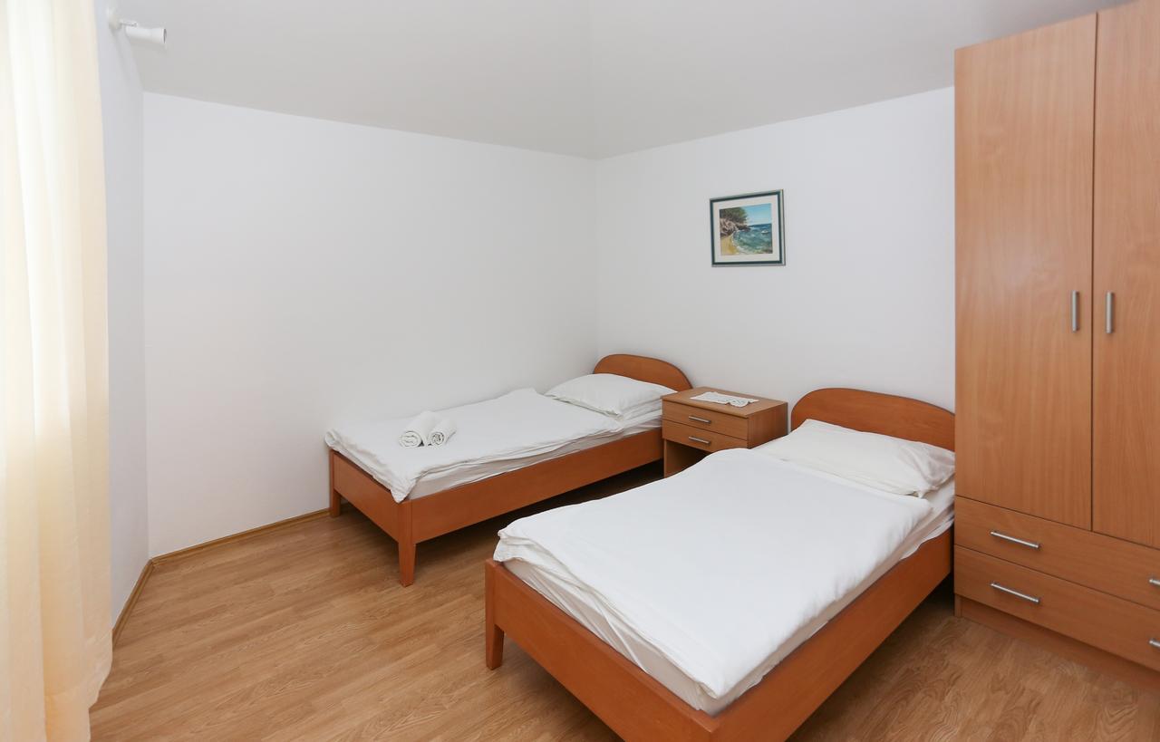 Apartments Laguna 2 Бол Екстериор снимка