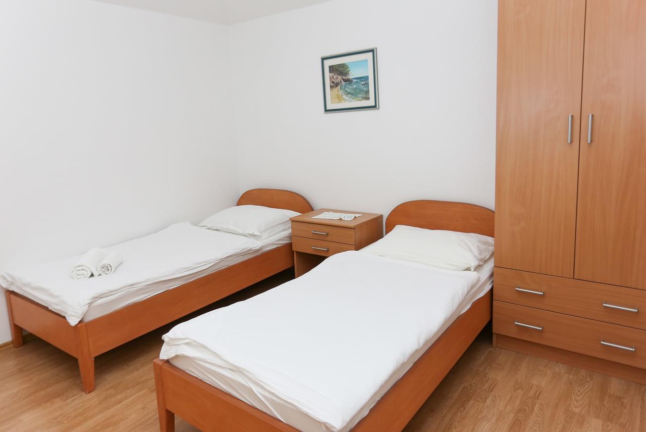 Apartments Laguna 2 Бол Екстериор снимка